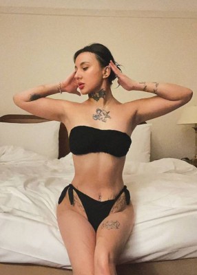 Проститутка Эмили